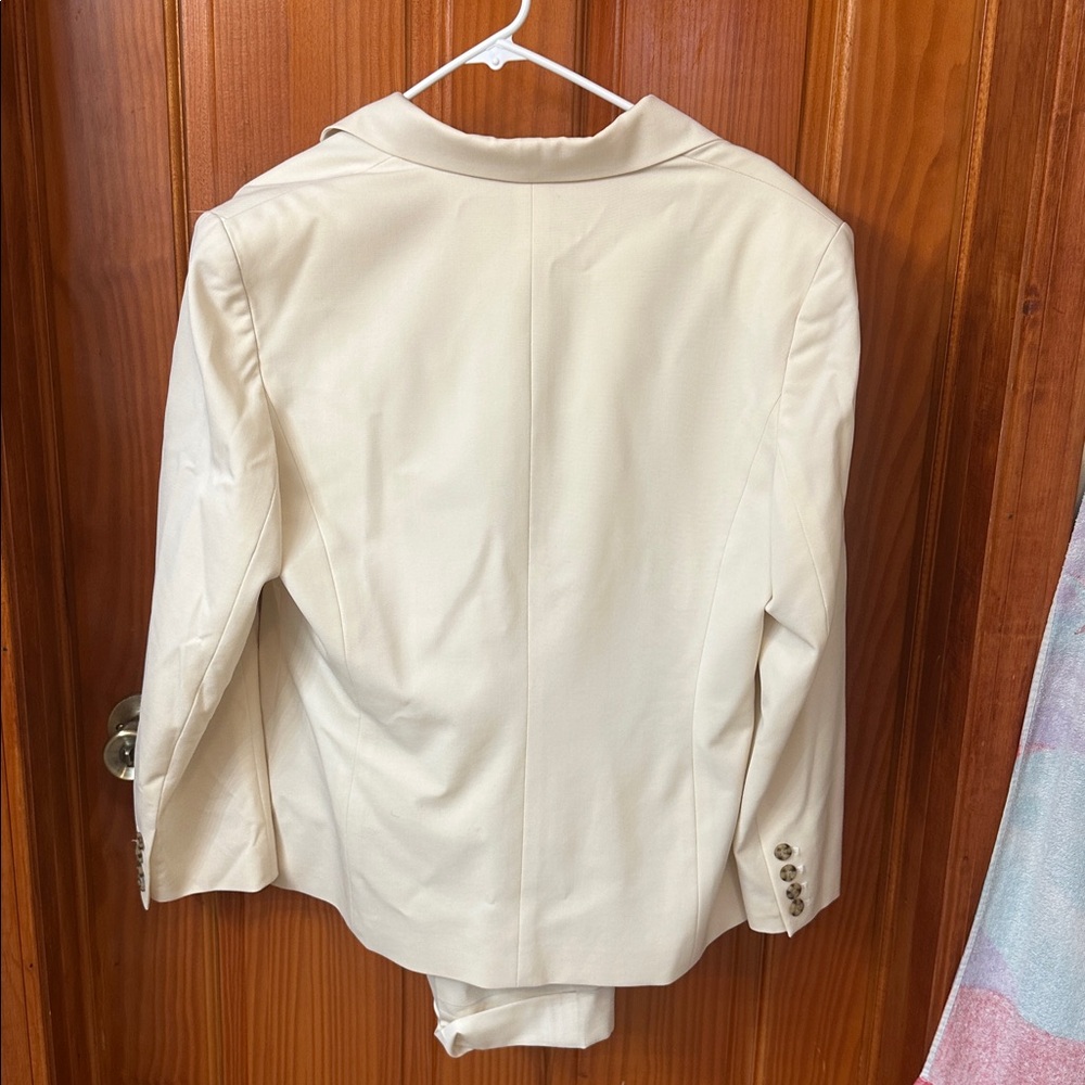 Talbots Blazer and pants crams size 14. Like new condition pants suit. - Picture 3 of 10